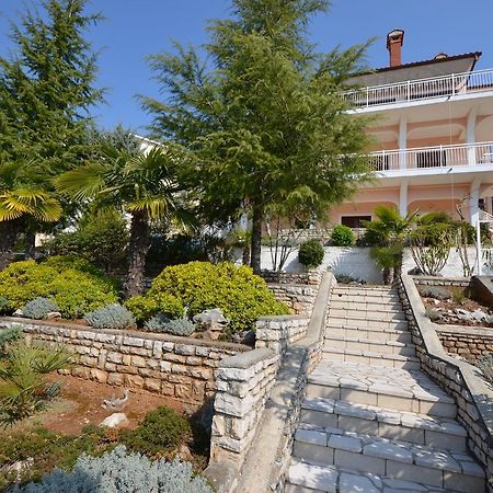 Apartments Slavica 拉巴克 外观 照片