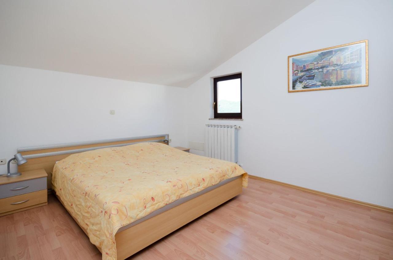 Apartments Slavica 拉巴克 外观 照片