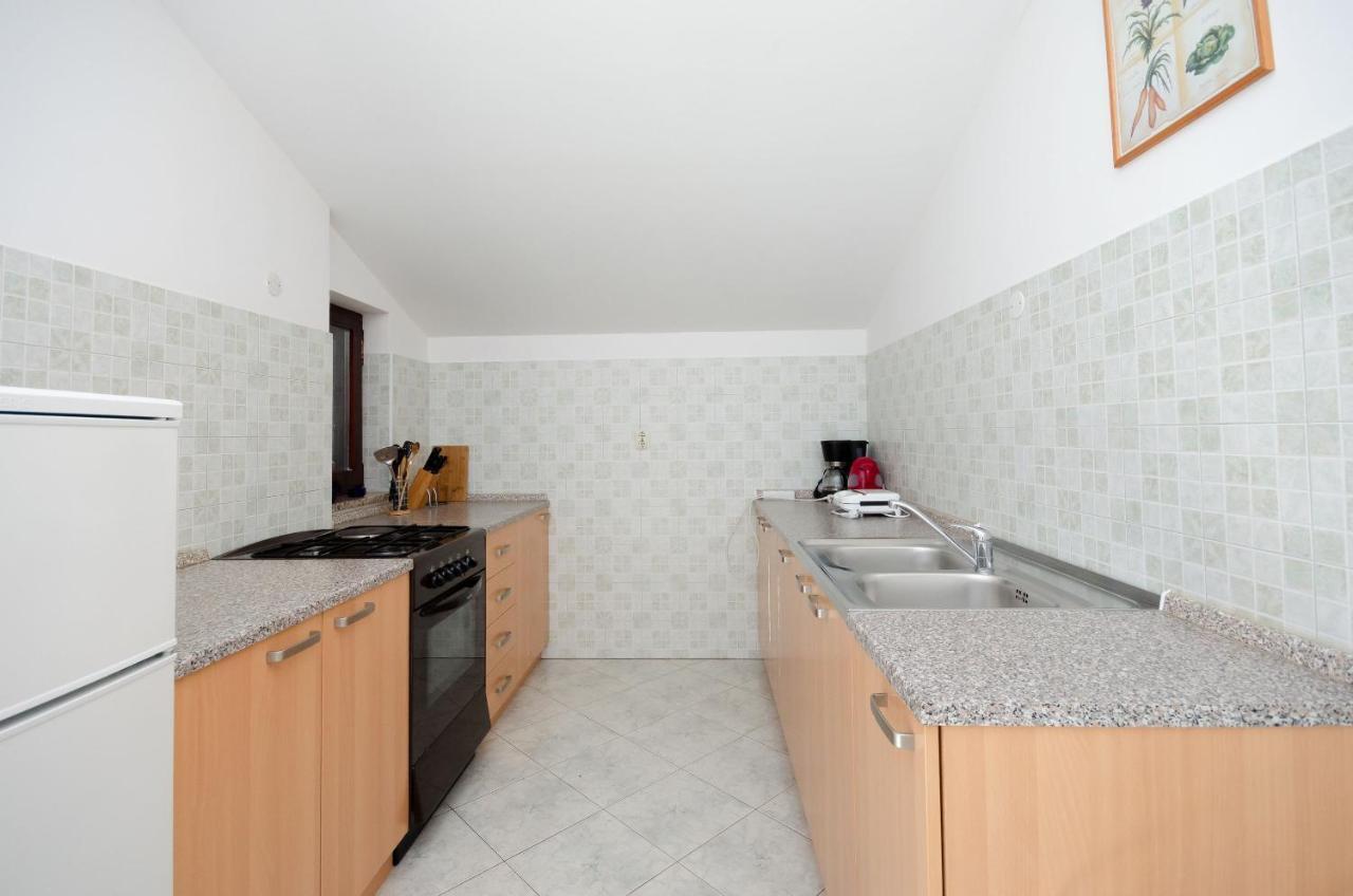 Apartments Slavica 拉巴克 外观 照片