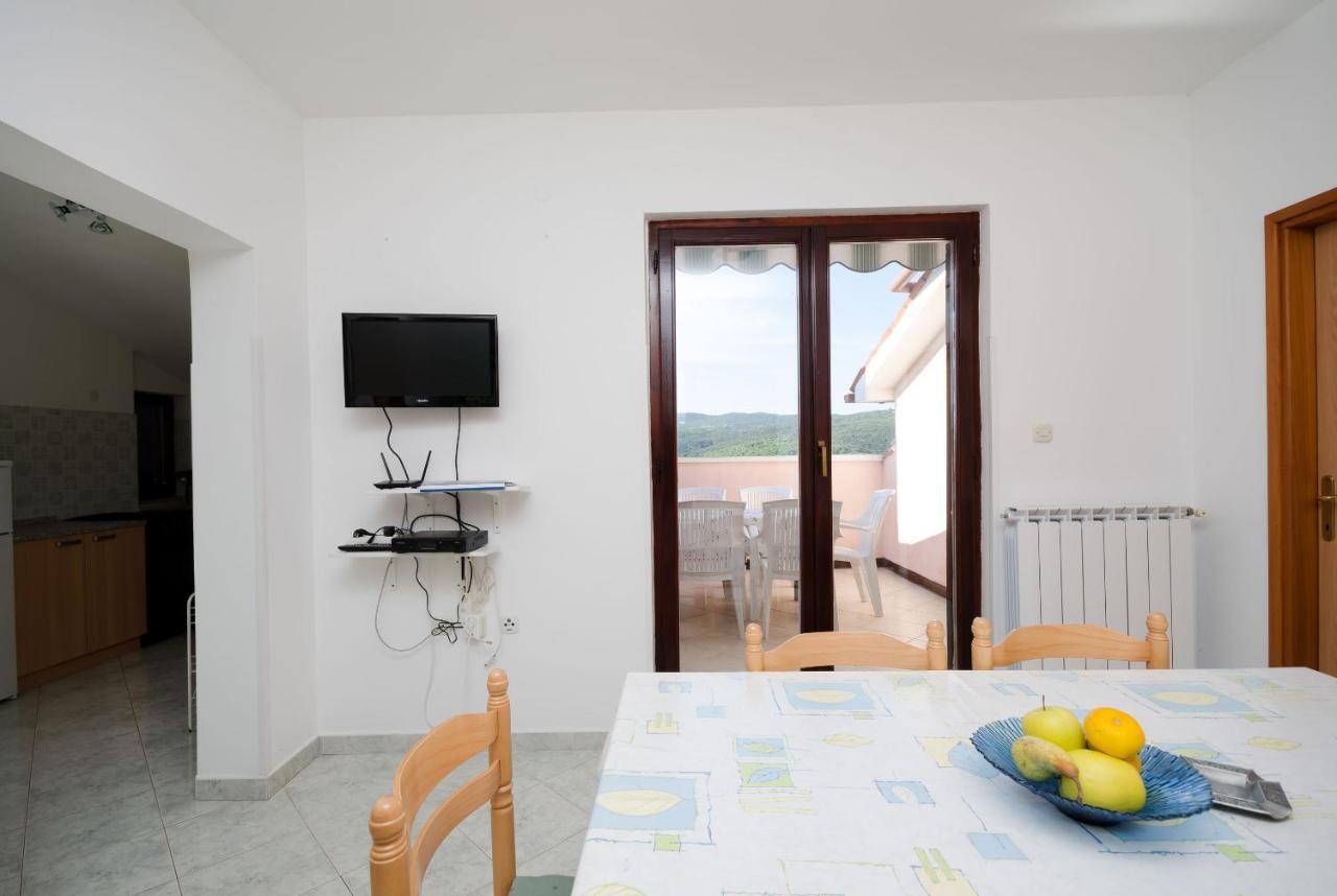 Apartments Slavica 拉巴克 外观 照片